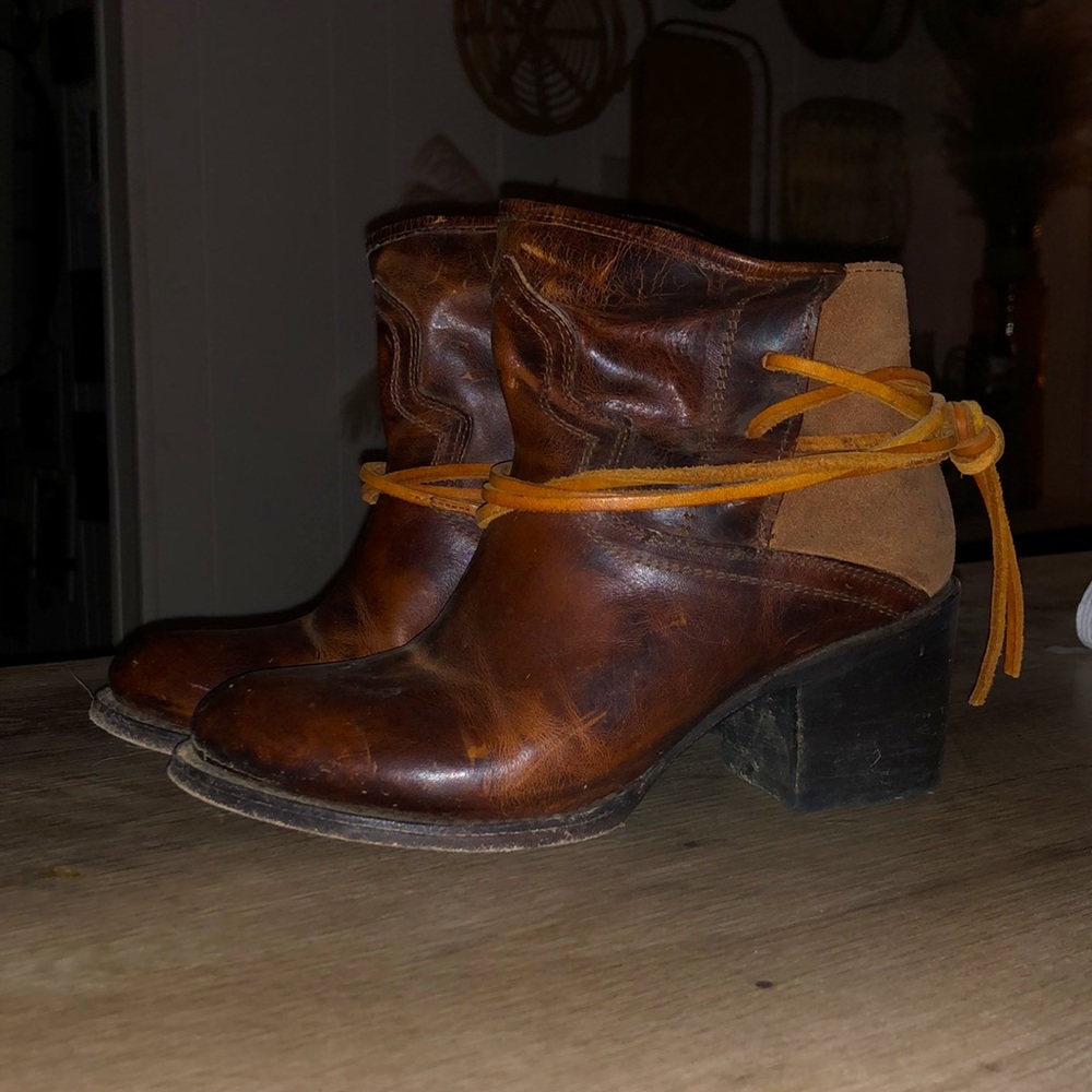 Freebird by Steven Casey Booties size 6